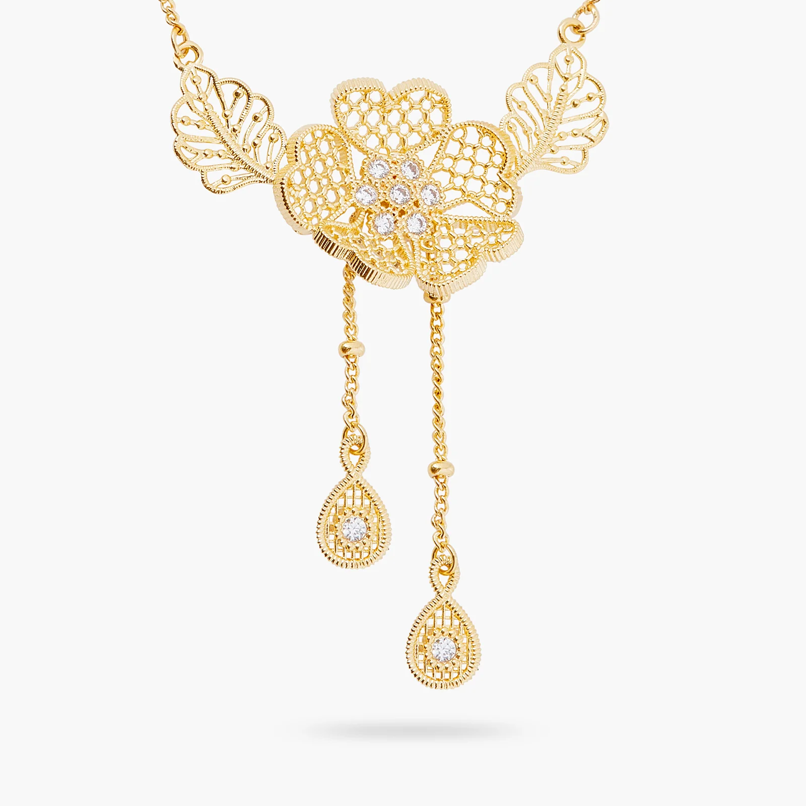 Gold Thread Pendant Fine Necklace - Image 3