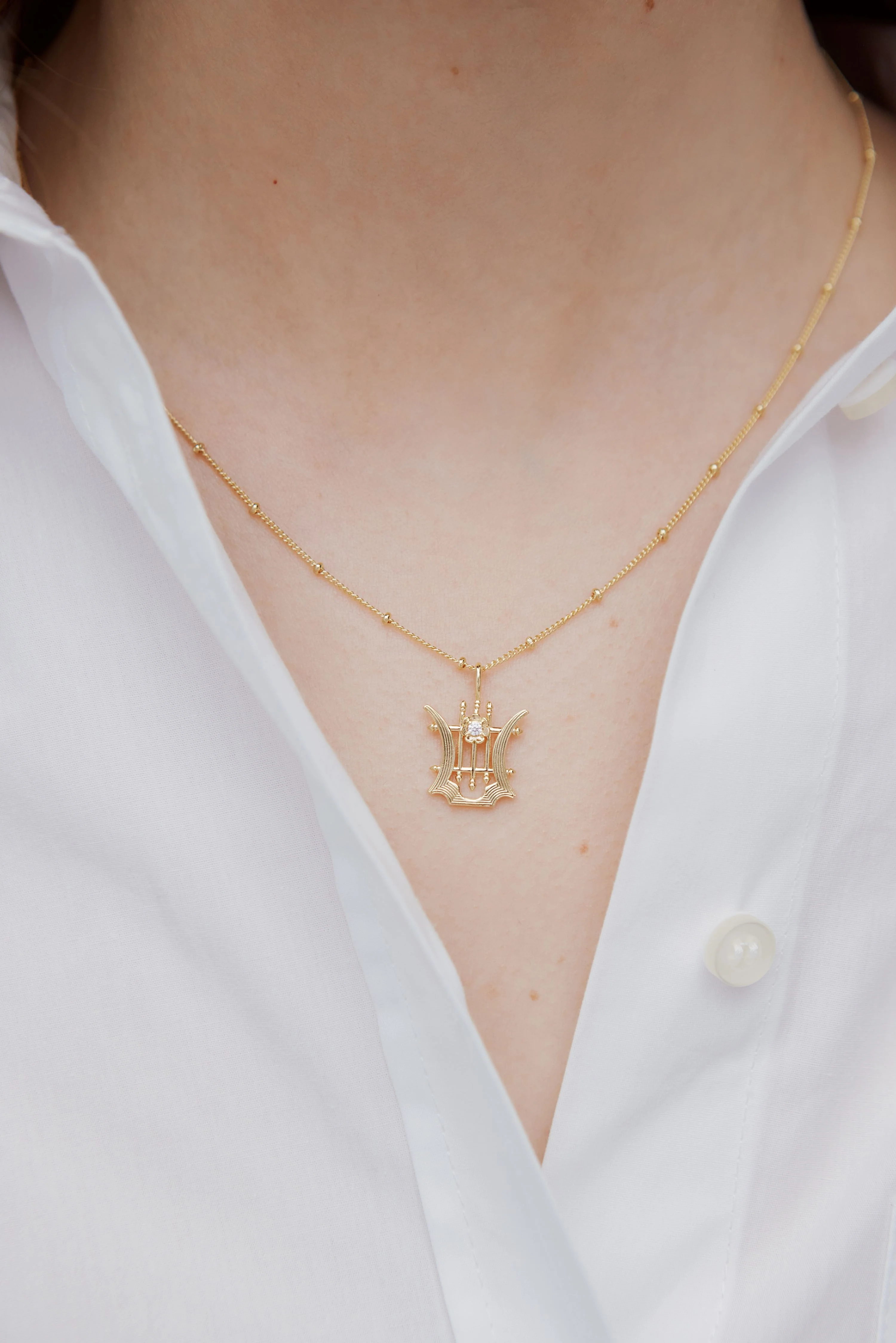 Golden Lyre Pendant Necklace - Image 4