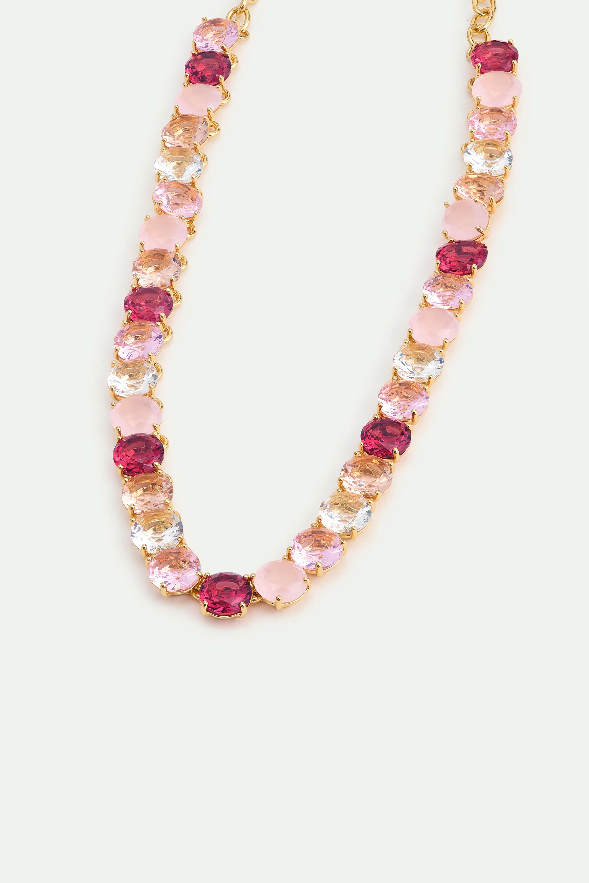 Gradient Pink Diamantine Choker Necklace with Round Stones - Image 2