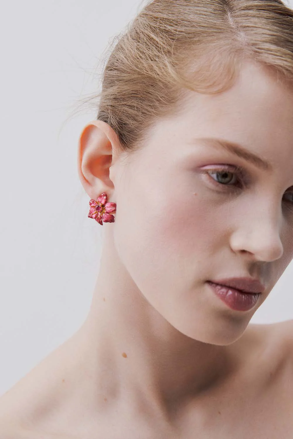 Large Pink Clematis Flower Post Earrings - Image 3