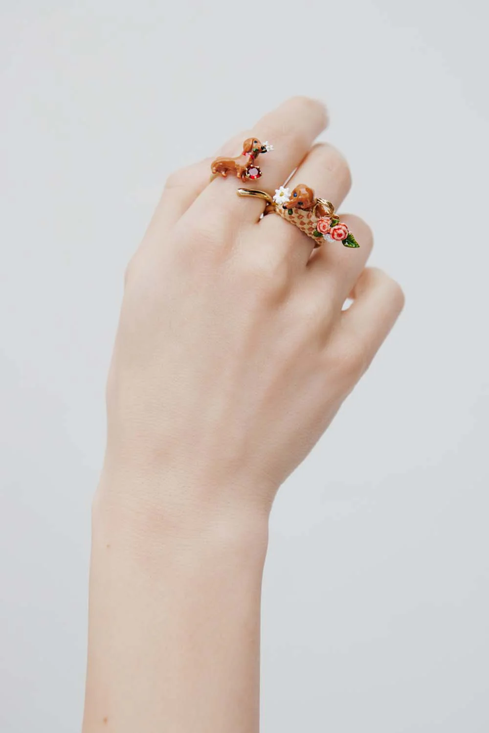 Les Néréides Loves Animals - Basket, Dachshund and Bunch of Flowers Cocktail Ring - Image 3