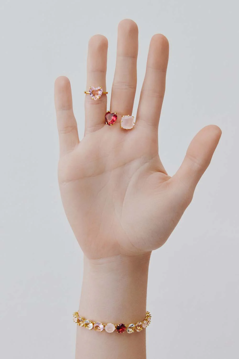 Light Pink Diamantine Heart-Shaped Ring - Image 3