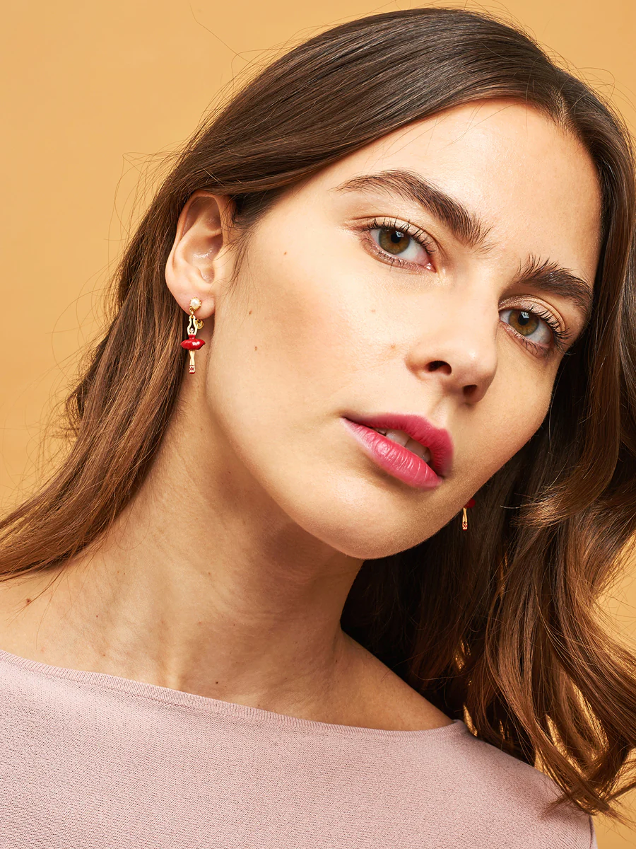 MINI PAS DE DEUX WITH RED MINI BALLERINA AND PEARL STUD EARRINGS - Image 3