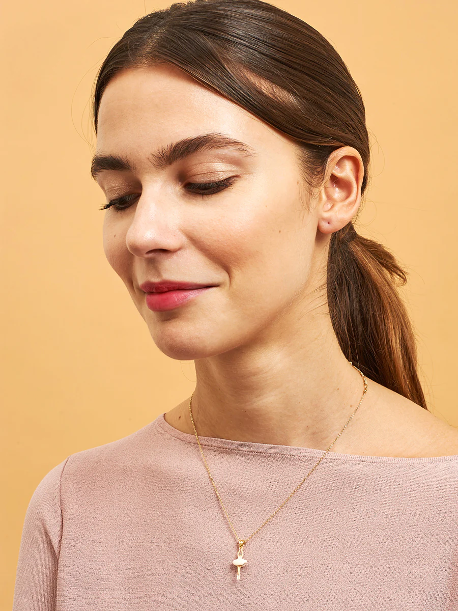 MINI PAS DE DEUX WITH WHITE MINI BALLERINA PENDANT SHORT NECKLACE - Image 3