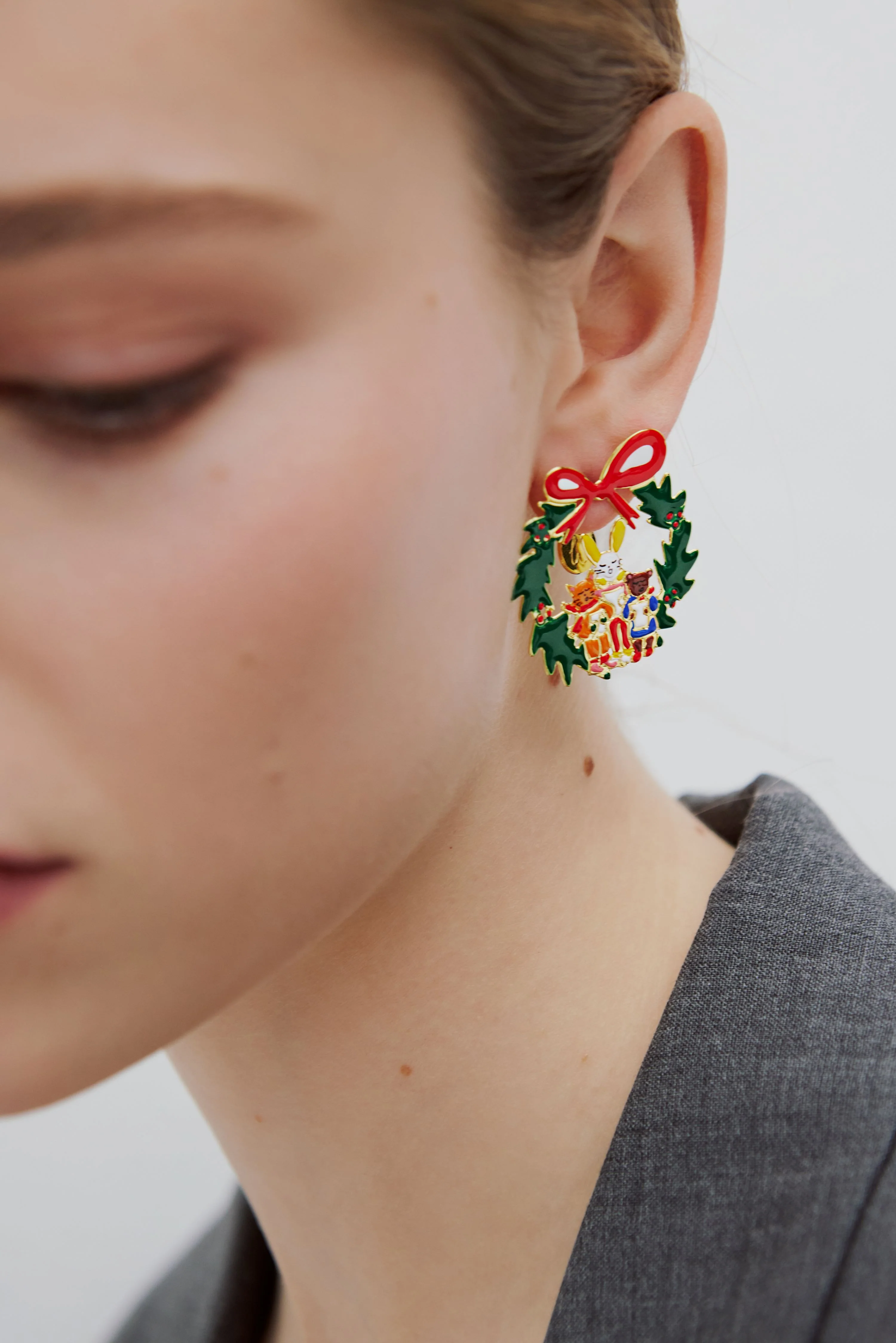 N2 Wreath and Christmas Carols Post Earrings - Image 3