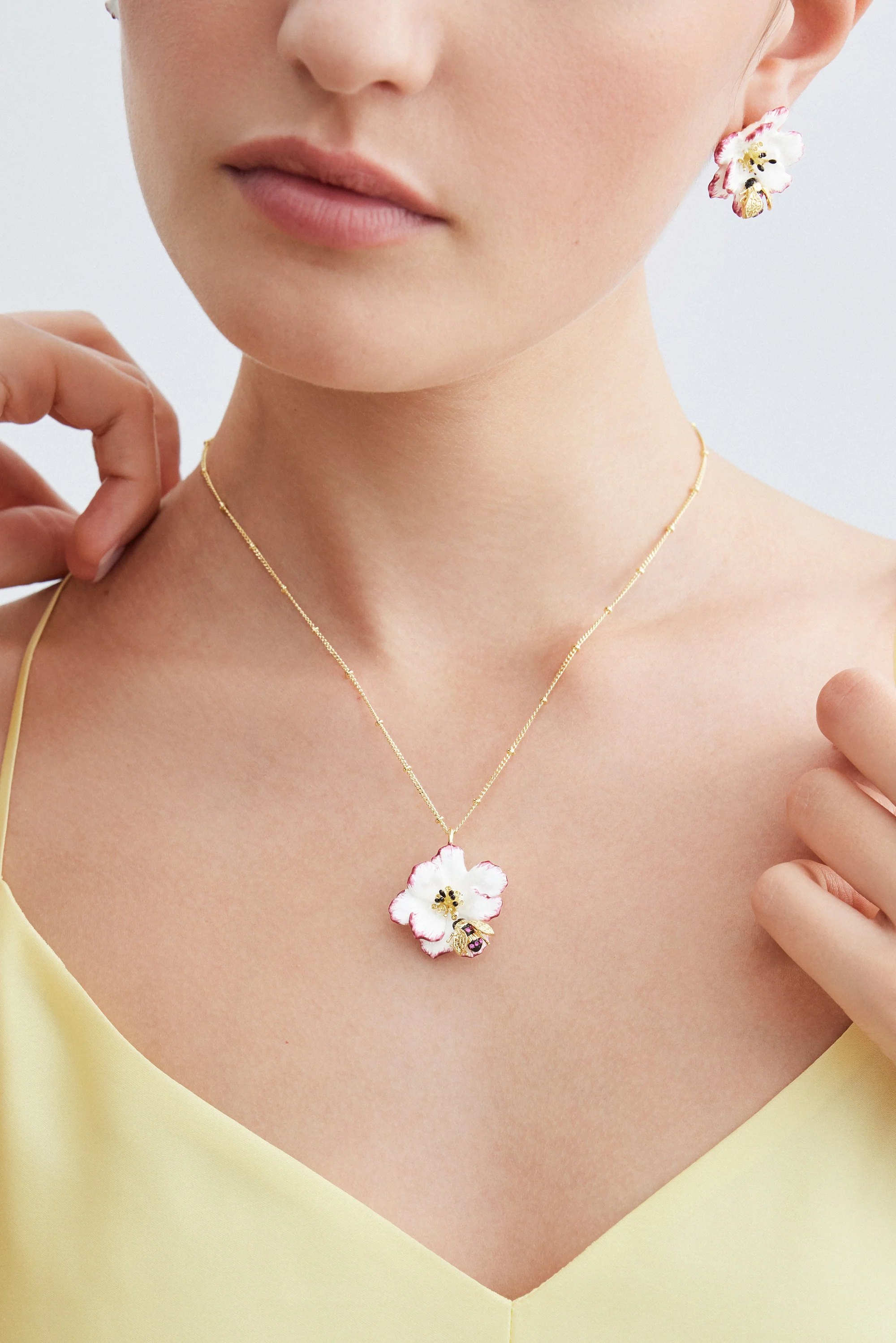 Pendant Necklace with White and Pink Cosmos Flower and Gold Bee - Image 2