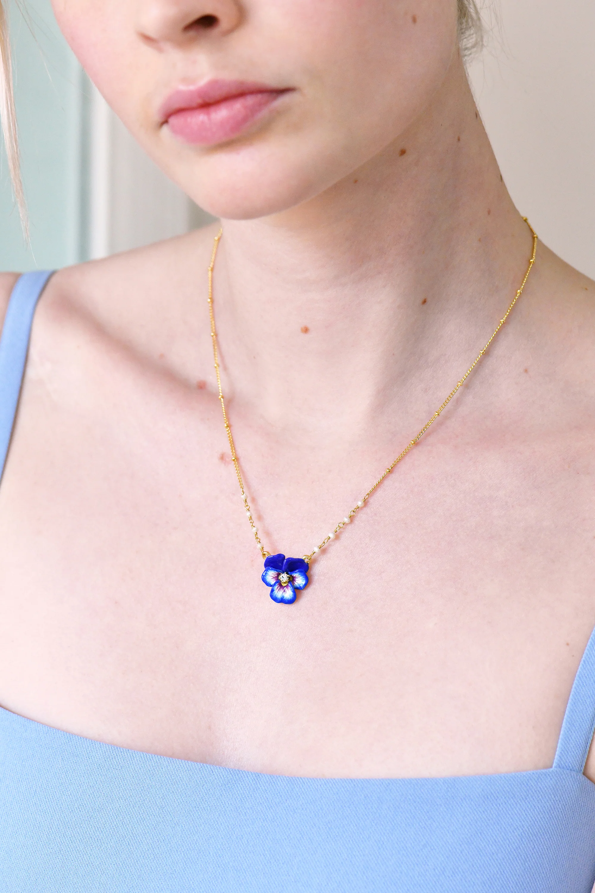 Thousand Pansies Blue pansy and faceted crystal pendant necklace - Image 3