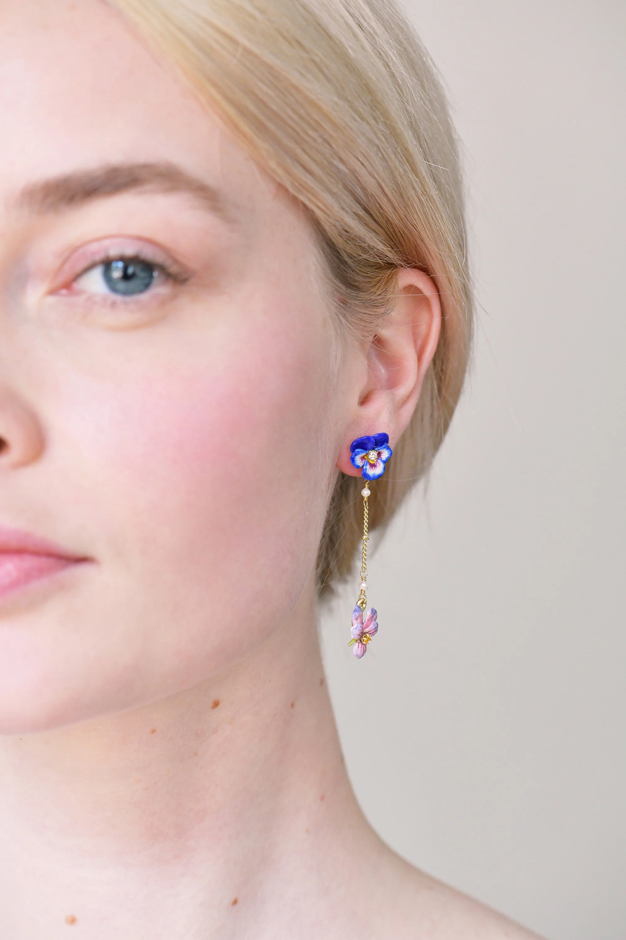 Thousand Pansies and freshwater pearls stud pendant earrings - Image 3