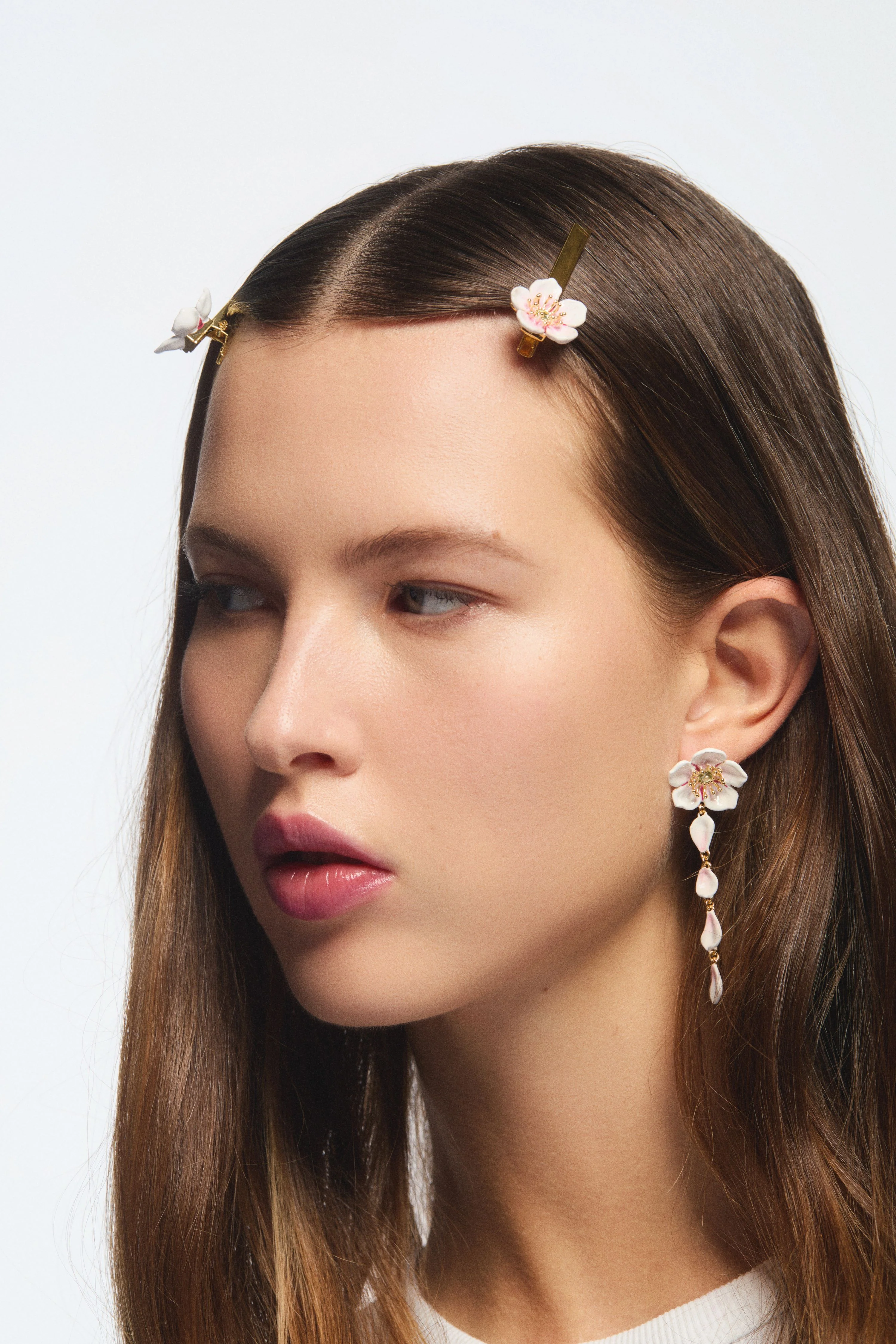 White Cherry Blossom Hair Clip - Image 4