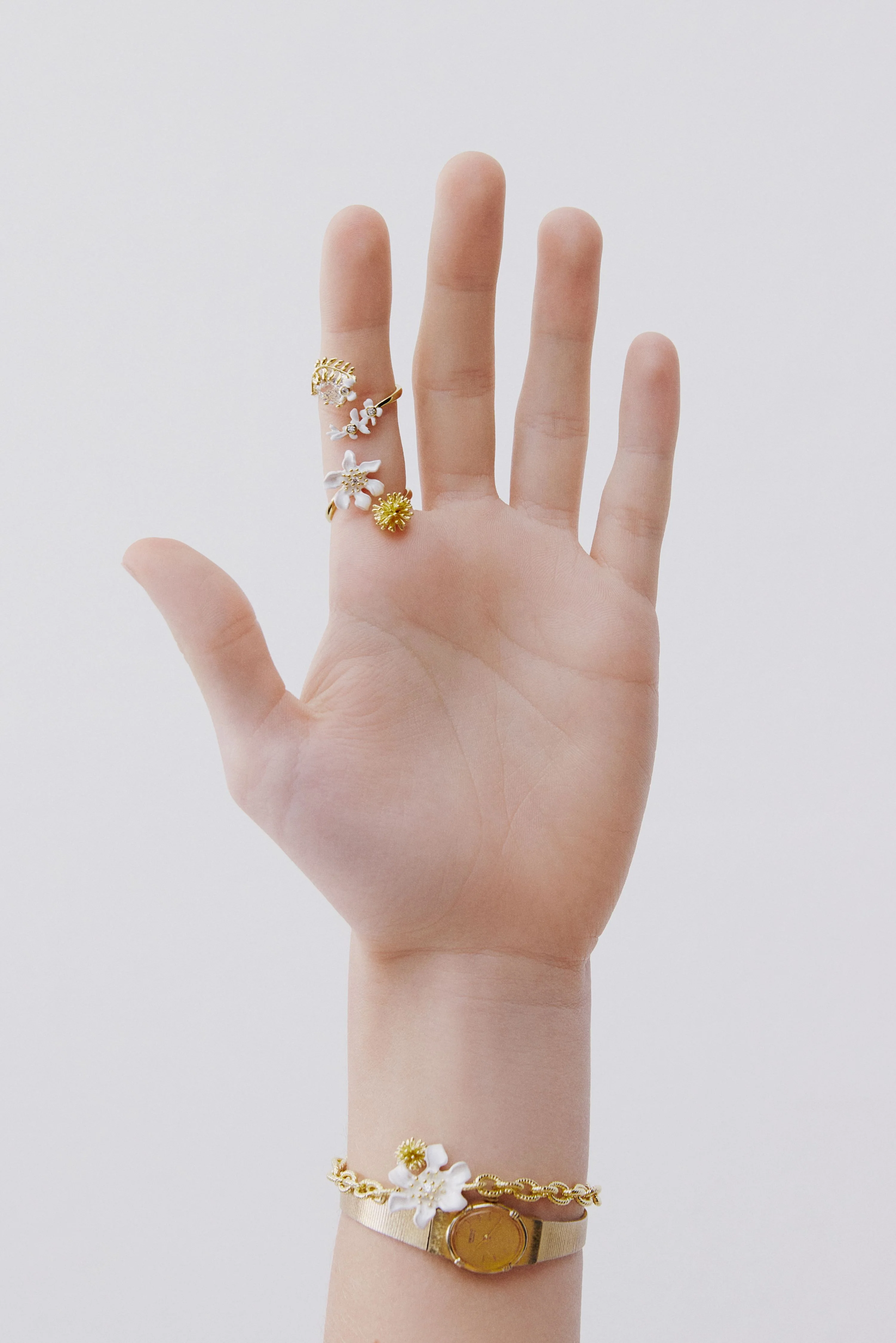 White Wisteria - Laurel and Faceted Stone Adjustable Ring - Image 3